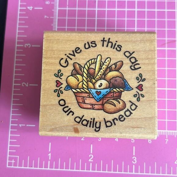 Stamps Wood Lot of 4 Religious - Picture 7 of 8